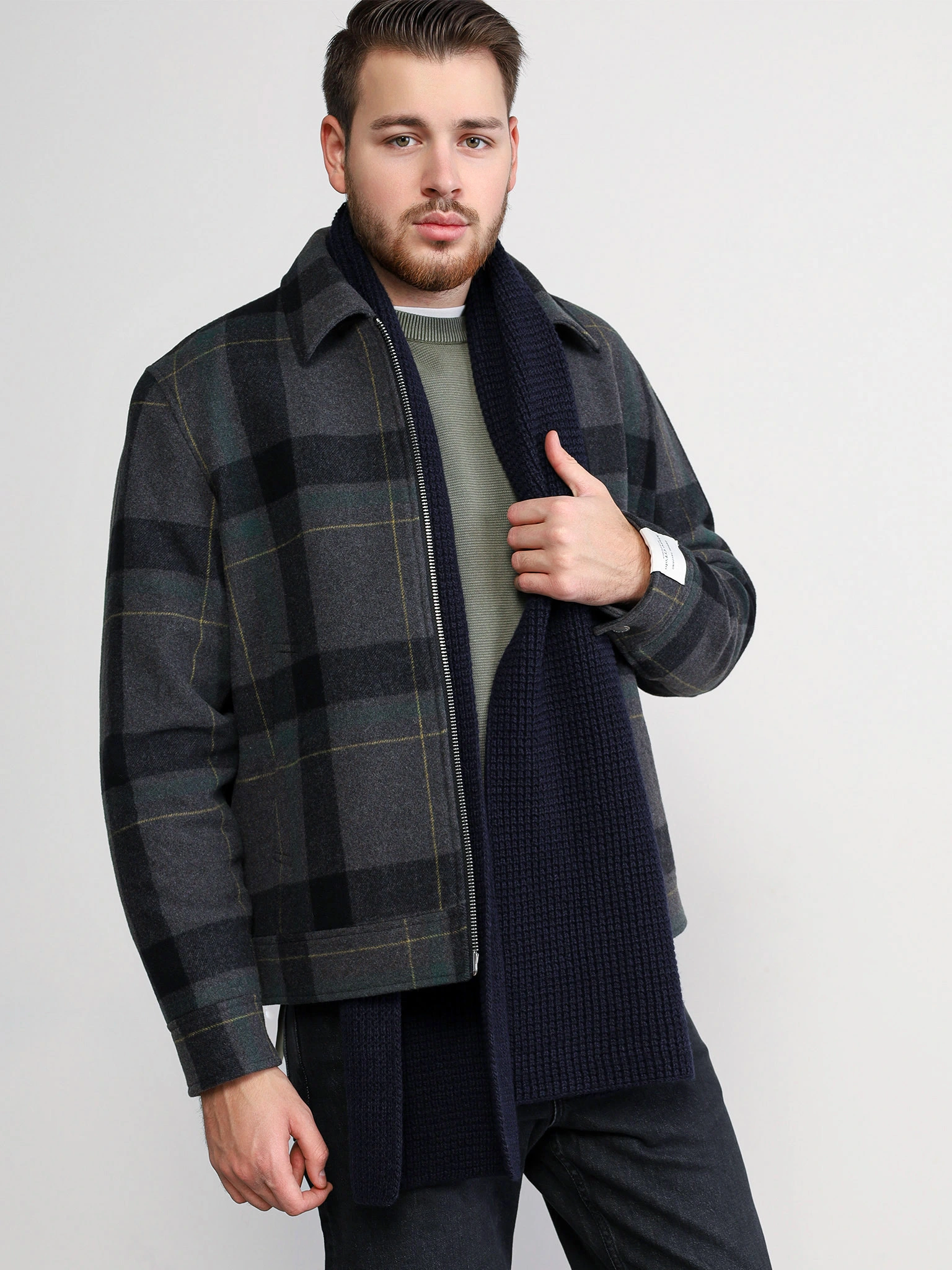 Шарф синего цвета из смесового хлопка